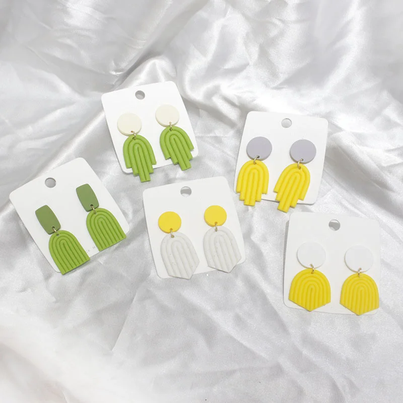 

Trendy Yellow Green Geometric Round U-shapes Drop Dangle Earrings for Women Girls Minimalist Resin Earrings Jewelry Ornamnets