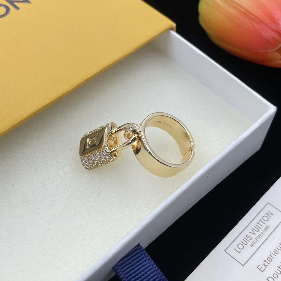 Louis Vuitton кольцо Женское(Открытое без размера)