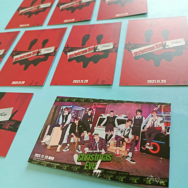 KPOP бродячие Дети Рождественские фотографии карты Двусторонняя открытка Подпись