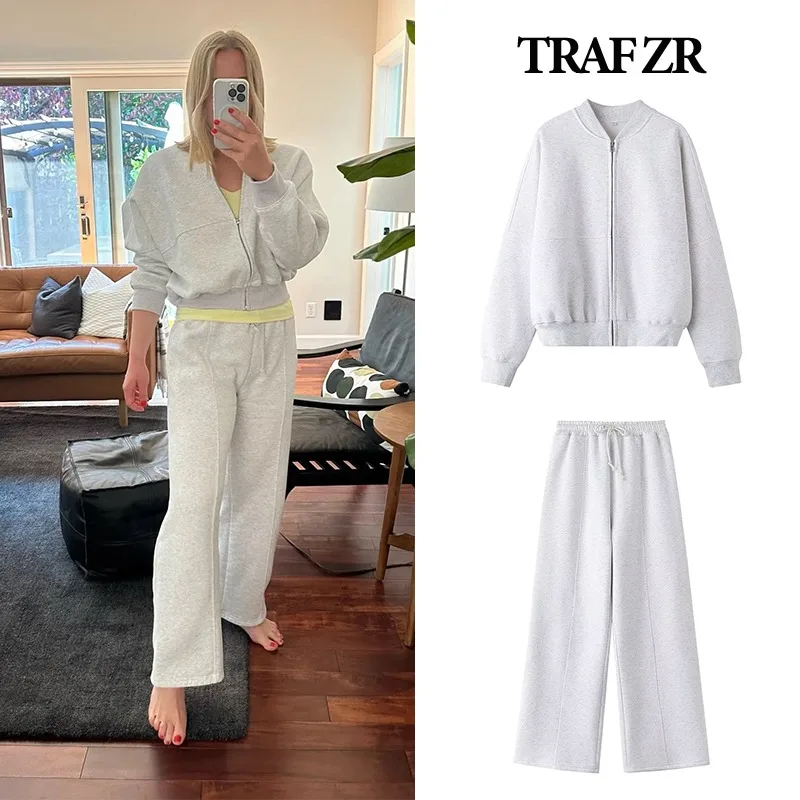 Костюм спортивный женский из двух предметов х/б