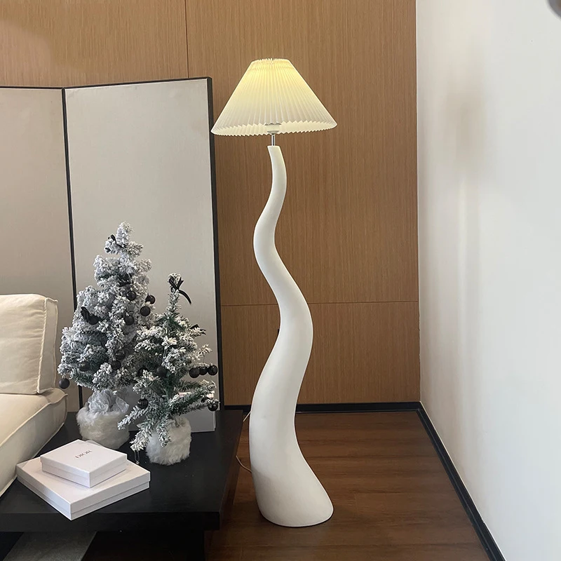 

Nordic Curved Mushroom Floor Lamp Modern Cream Style Pleated Resin Luminaire for Living Room Bedroom Study Decor Standing Lights