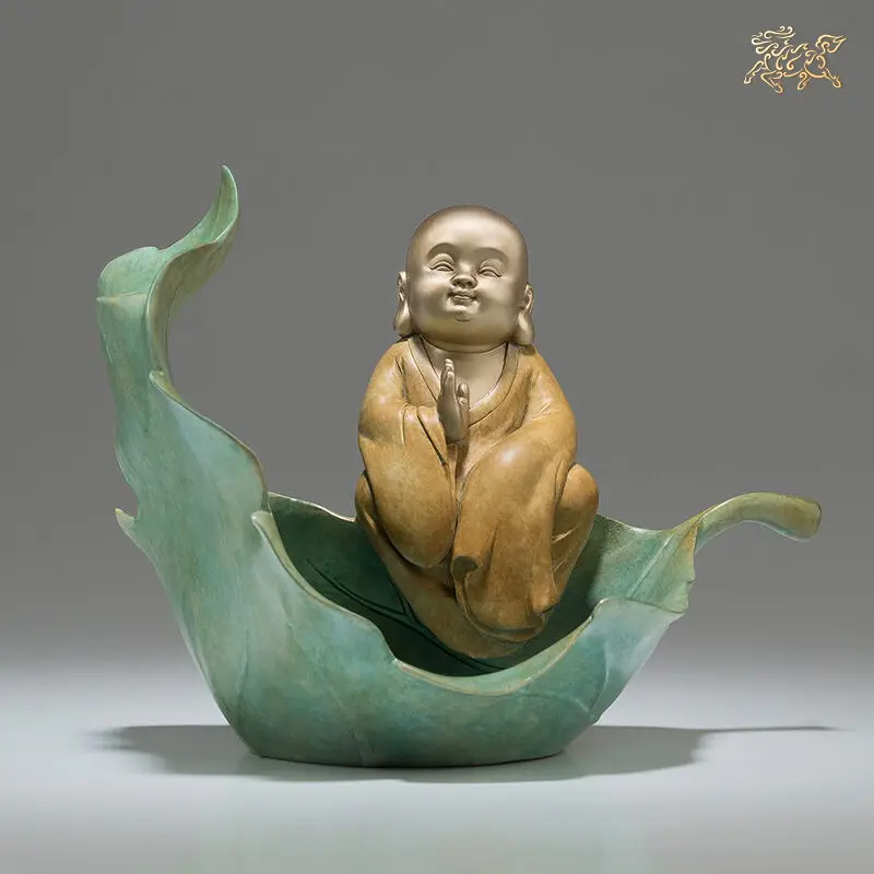 Домашняя гостиная буддистский монах Липовая художественная концепция