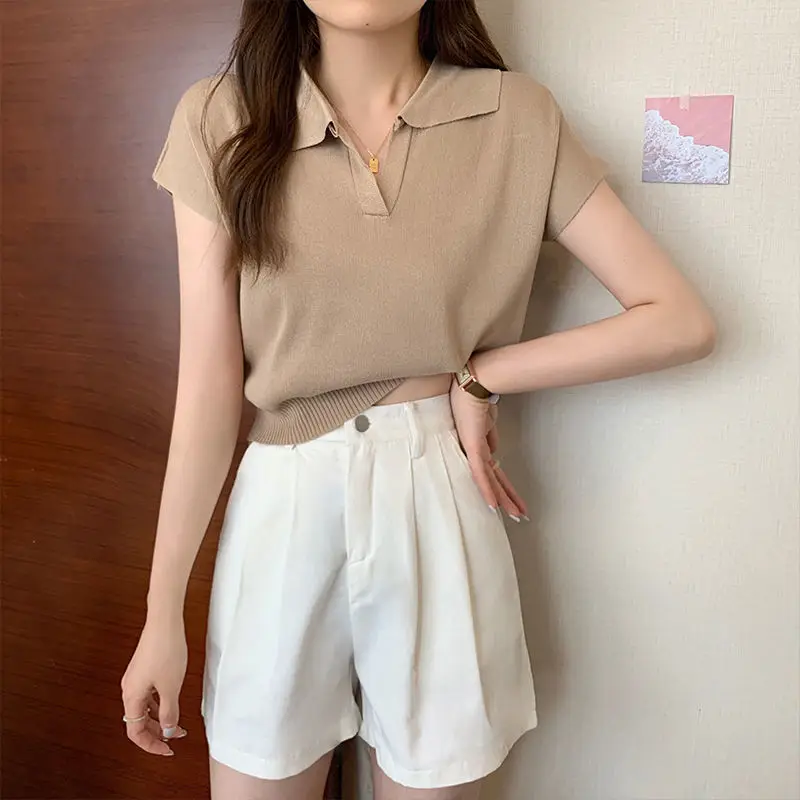 Женская свободная футболка с отложным воротником