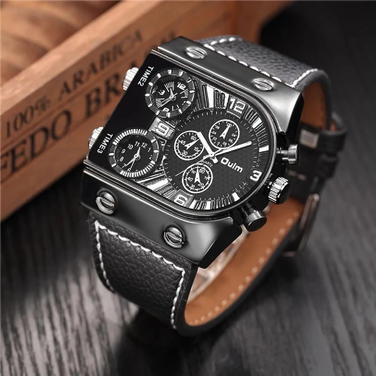 

Oulm 9315 Watches Mens Quartz Casual Leather Strap Wristwatch Sports Multi-Time Zone Military Male Clock Relogio Masculino