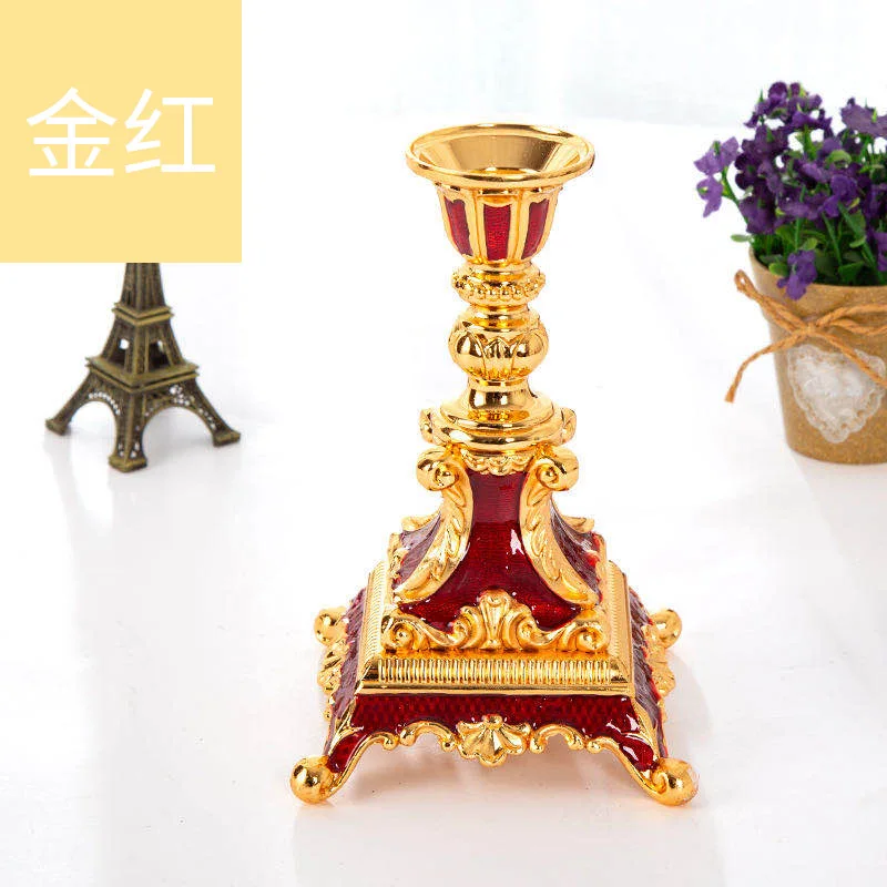 

Металлический подсвечник