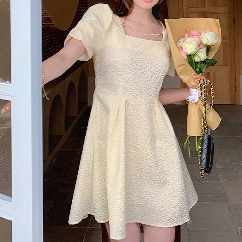 

French Square Neck Bubble Short-Sleeved Women'S Summer New Embossed Flower Bow High Waist Sweet Solid Color Fashion A-Line Dress