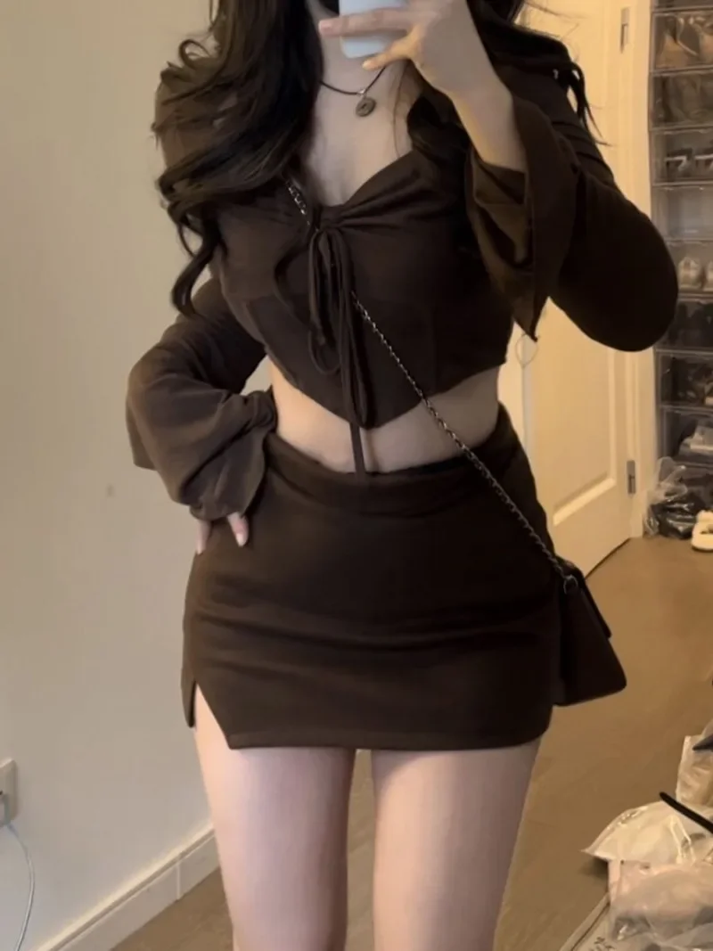 Женский комплект из двух предметов: блузка и юбка Y2K коричневый с квадратным