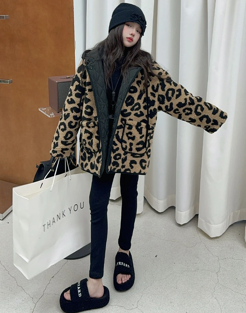 Пальто для девочек новинка 2024 зимняя детская одежда корейский стиль пальто с