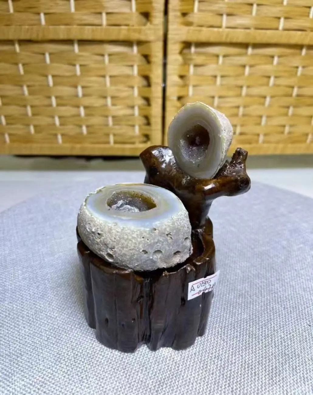 1Pcs Agate Jubao Natural Crystal Original Stone Jade Stone Ornamental Stone Living Room Office High-Grade Decorative Ornaments