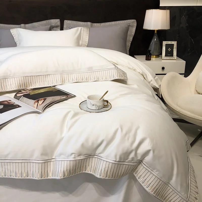 

Постельное белье в скандинавском стиле из 4 предметов из натурального хлопка