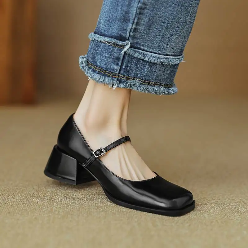 Женские туфли-лодочки из коровьей кожи на квадратном каблуке