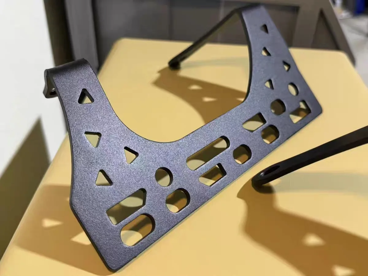 

Для VOGE 350AC модифицированная система крепления кронштейна боковой сумки, ящик для инструментов, водонепроницаемая сумка для запасного масляного барабана можно установить