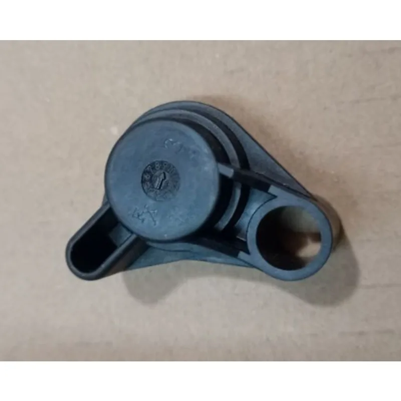 Подлинный 8218.30 821830 Правая продуктовая коробка на приборной панели крышка