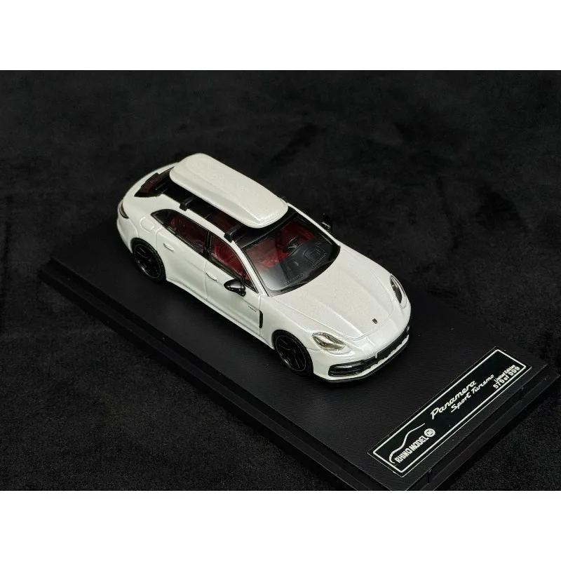 Фото Масштабная модель автомобиля RM 1:64 Porsche Panamera Shooting Brake из литого сплава, высокодетализированная, для статической демонстрации, коллекционная, идеальный подарок для хобби. №4