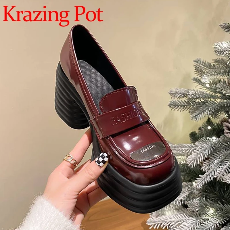 Женские туфли-лодочки из овечьей кожи на толстой подошве с круглым носком