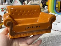 Керамический диван из "друзей"