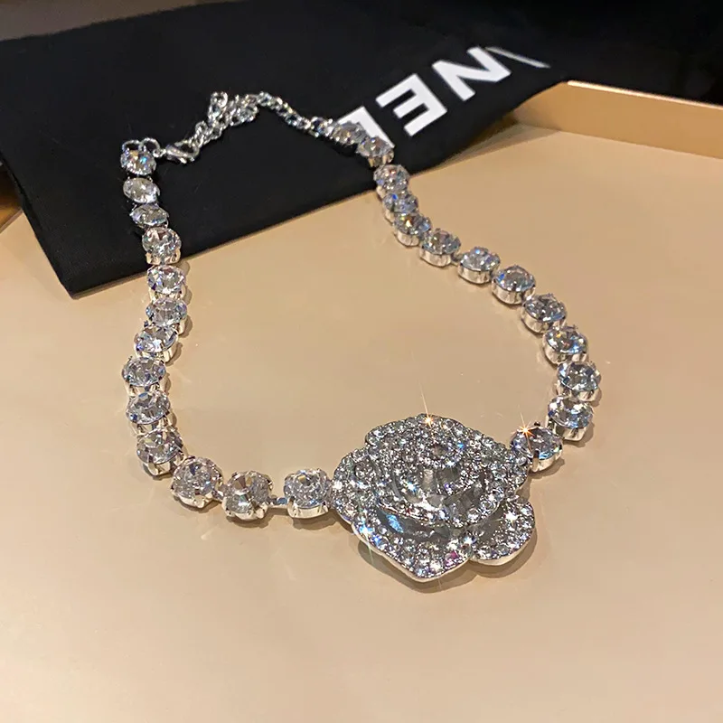 Женские Геометрические серьги в виде цветка модные темпераментные до ключиц