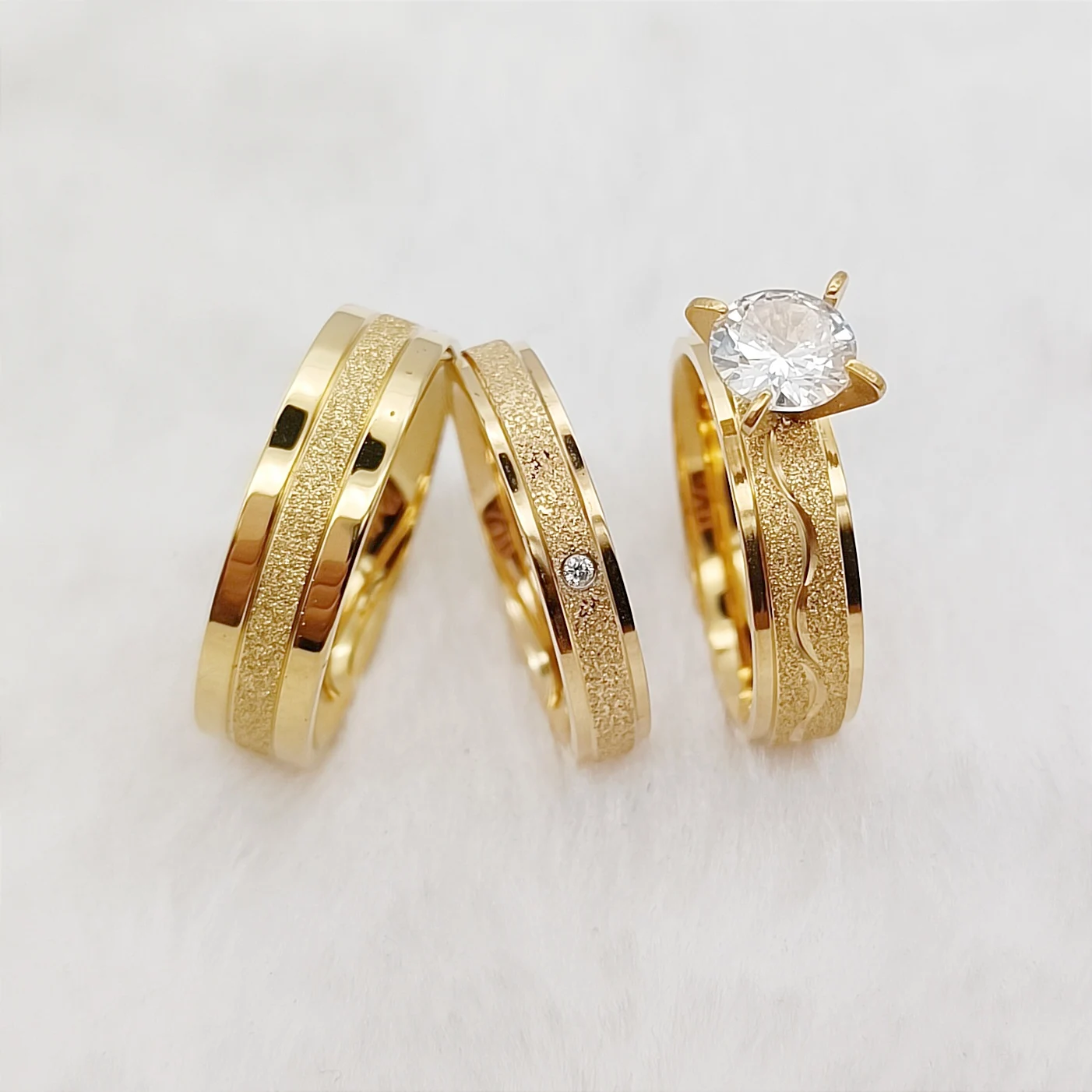 

Alliance Bridal Sets Lovers Wedding Engagement Rings cz diamond jewelry Frosted 18k gold plated ring for Men And Women