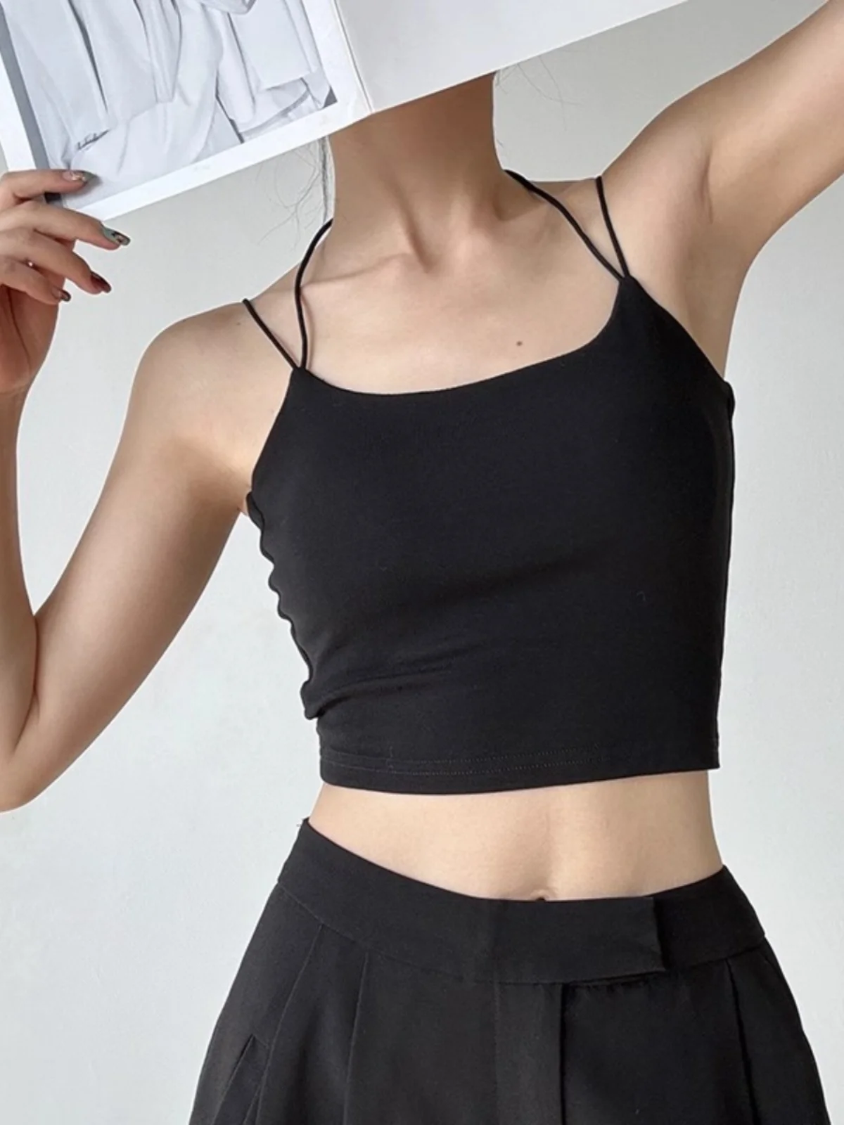 Сексуальная черная внутренняя одежда с подвесным воротником Cami Women Летняя на