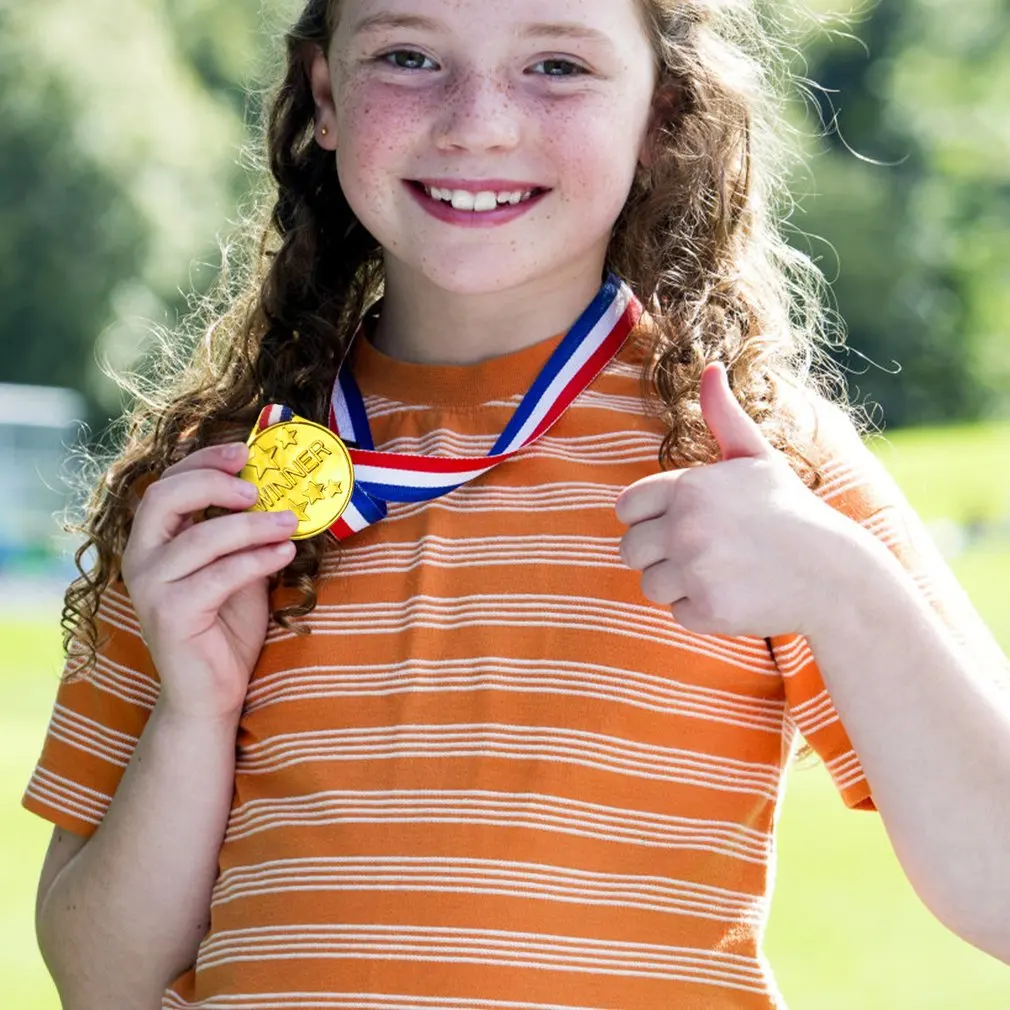 Золотая серебряная бронзовая награда победителя поощряющий значок соревнования