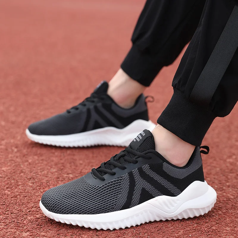Leisure Light Fashion Running Shoes Men 45 Breathable Mesh Comfortable Non Slip Sneakers Men Outdoor Jogging Increase Men Shoes