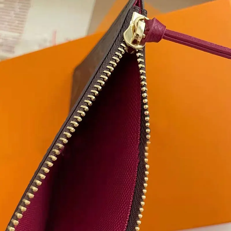 

This quality women's bag
