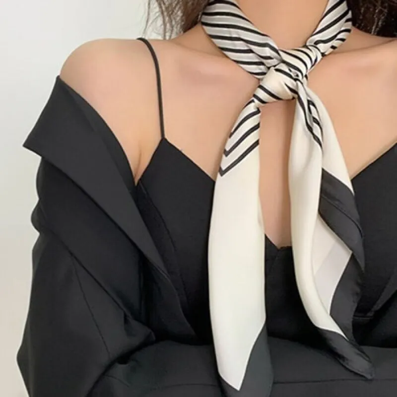 

Fancy One Sprep InStrip Silver Paucer silk scarf women