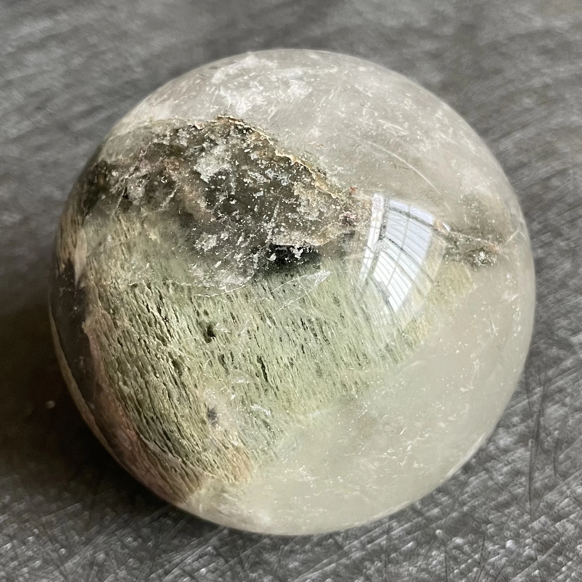 

575g Natural Crystal Ball Green Phantom Decoration Polished Quartz Sphere Reiki Healing