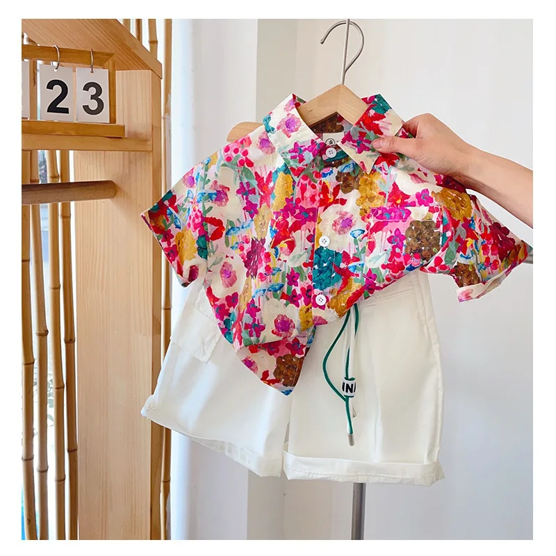 

Блузка с коротким рукавом и цветочным принтом для девочек и мальчиков, лето 2023