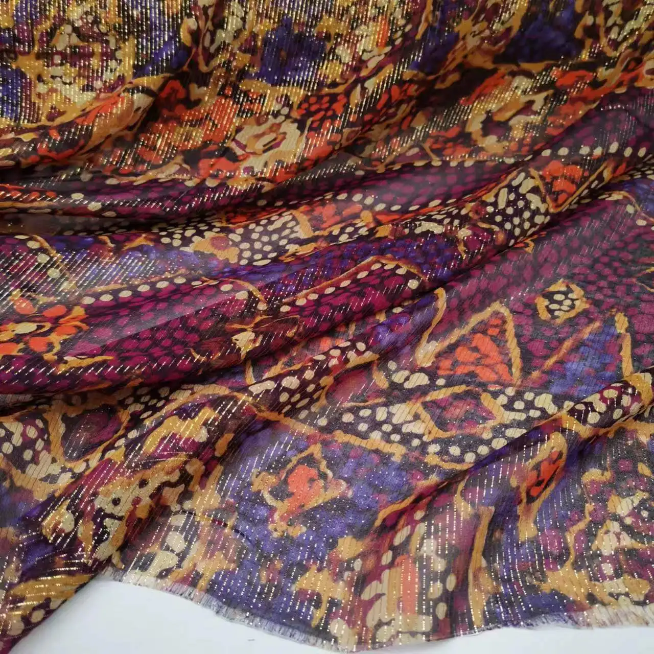

Metallic Bling Silk Georgette Ethnic Paisley Shimmer Floral Printed Qualified Shiny Silk Breathable Fabric
