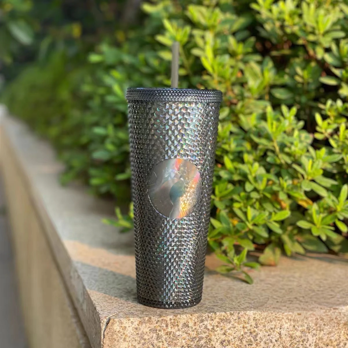 

New Shining Youth High Capacity Gold Plastic Durian Straw Cup