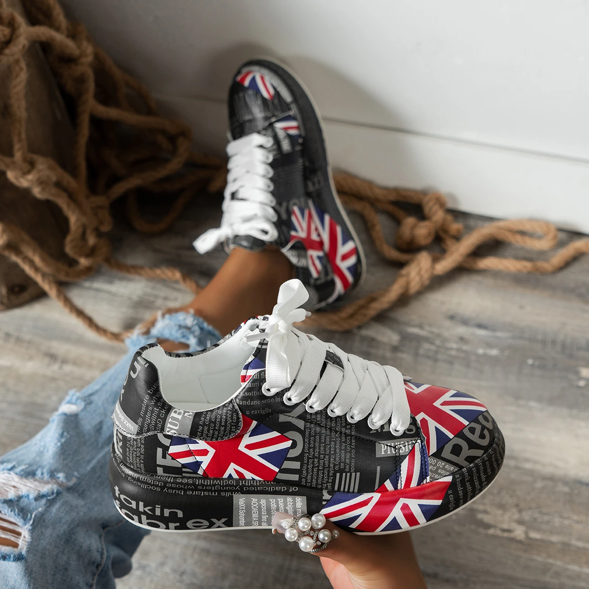 New 2023 Hot Sale Shoes for Women Lace Up Women's Vulcanize Shoes Autumn Round Toe Mixed Colors Shoes Ladies Platform Sneakers