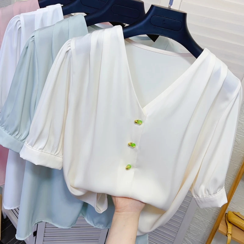 French sle Pearl Buckle V-neck Acetate Satin Short sleeve Shirts Women Summer New Elegant Silk Loose Shirt Top