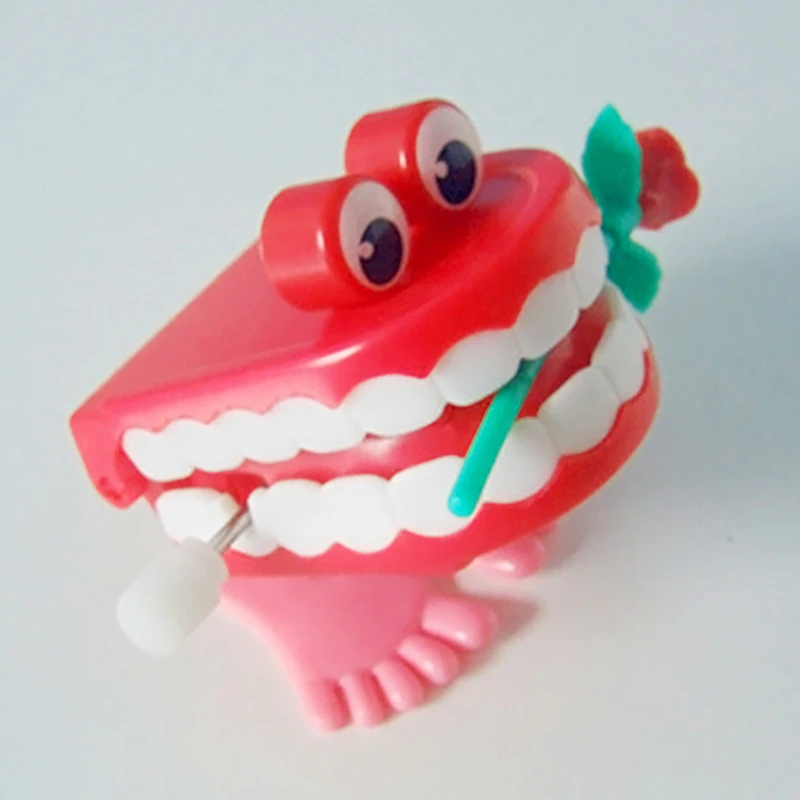 Детская игрушка-скакатка с цепочкой