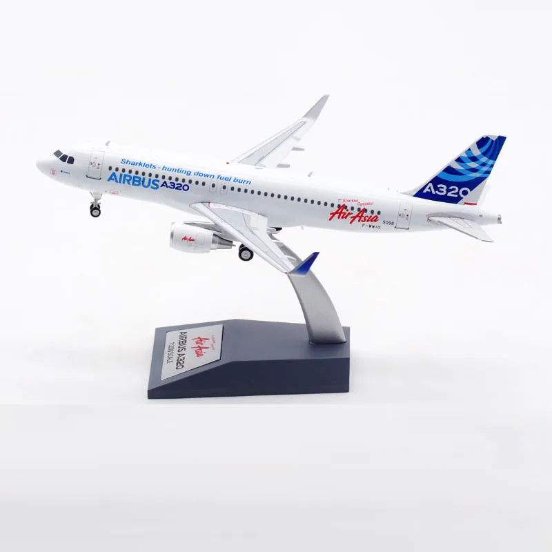

1/200 Scale Aviation AV2041 AIRBUS A320 F-WWIQ Alloy Die Cast Passenger Aircraft Model Collection Toy Gift