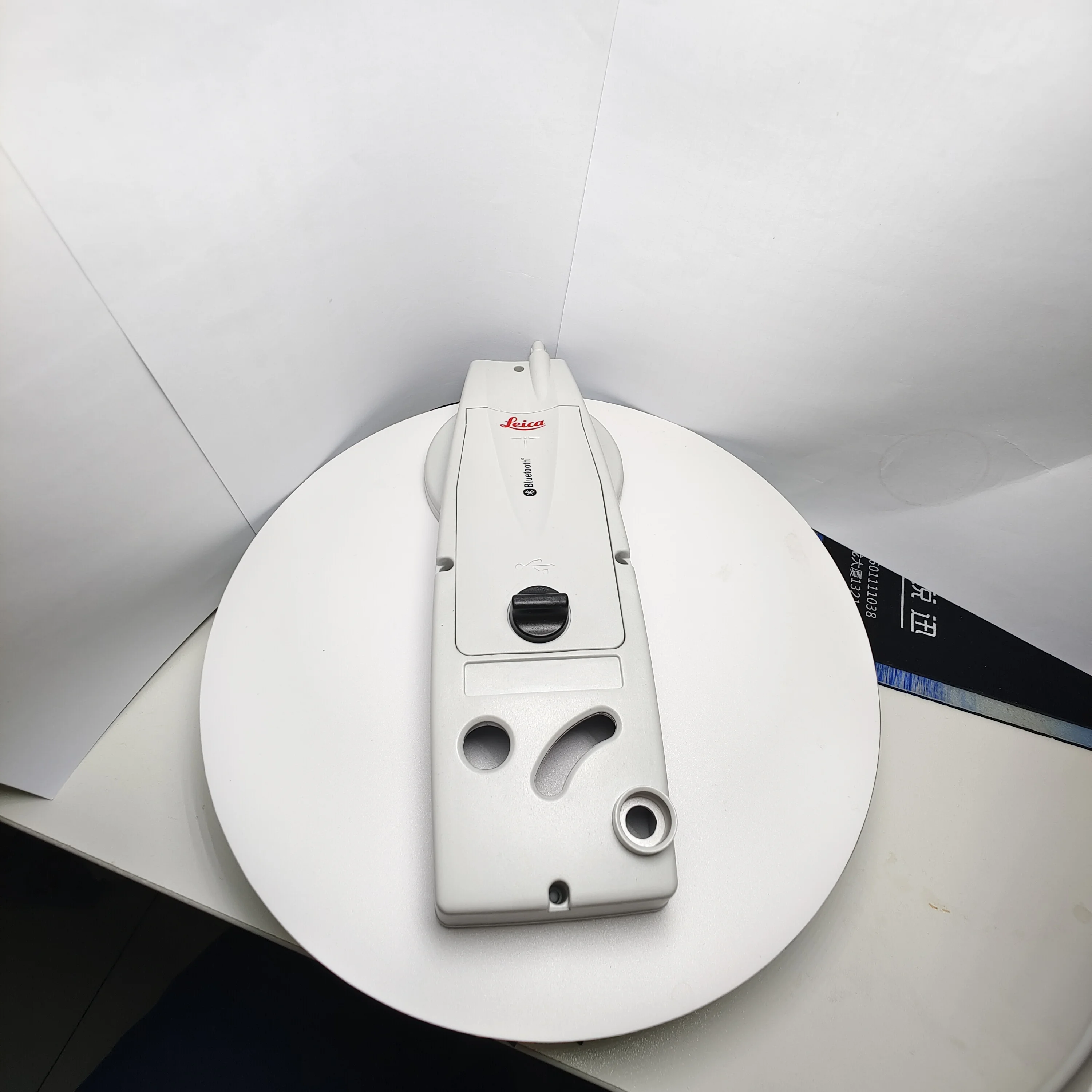 

Пластиковая боковая крышка Laika TS09 для TS09