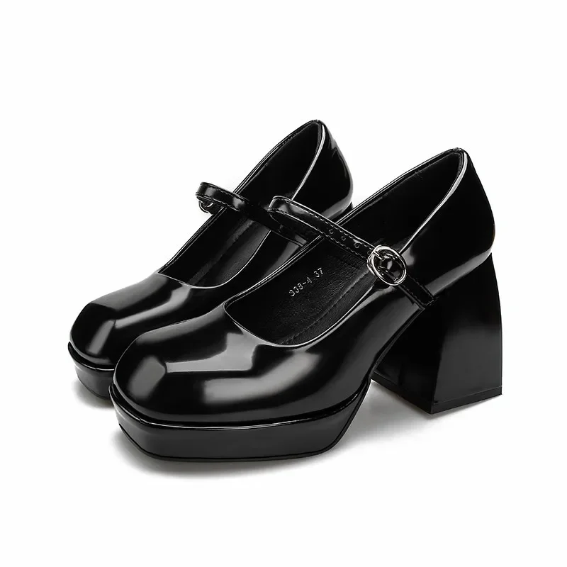 Женские туфли на высоком каблуке во французском стиле с ремешком