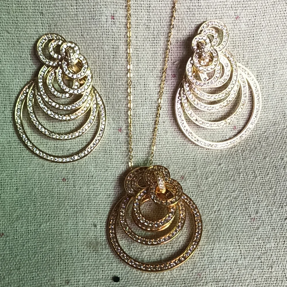 GODKI модный комплект из 2 предметов золотого кроссовера с подвесками для женщин