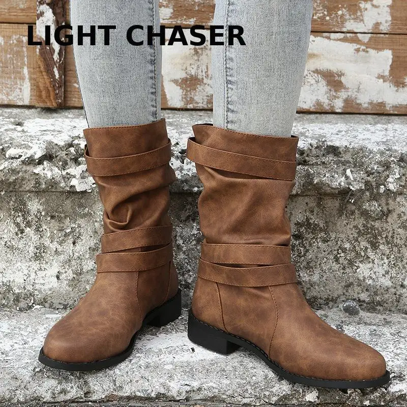 Winter New Foreign Trade Boots Round Head Flat -bottomed Large Size Women's Boots Smoke Boots Belt Buckle Female Short Boots 43