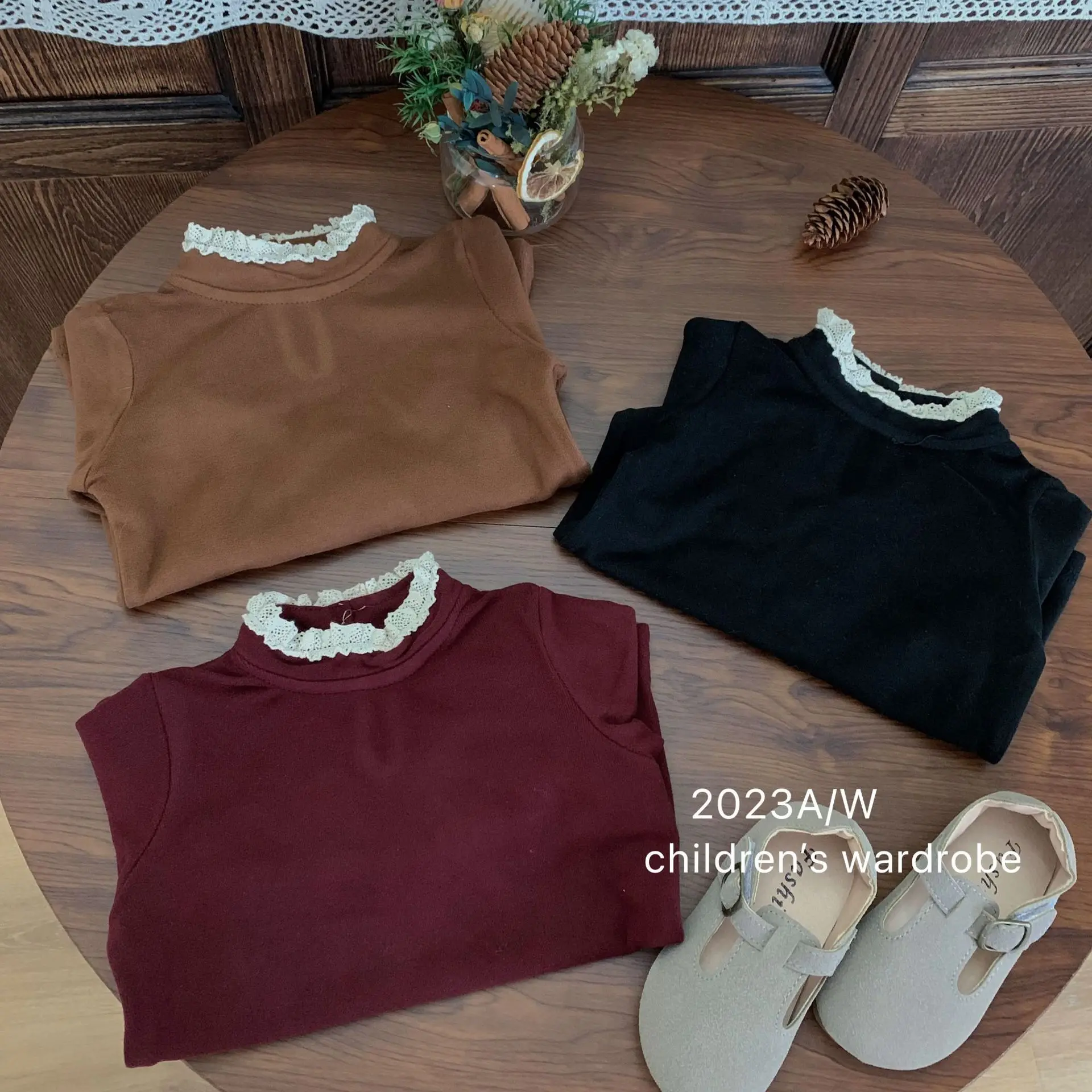 

Детская одежда, новинка 2023, осенняя однотонная тянущаяся рубашка с длинным рукавом и кружевным воротником в западном стиле для девочек