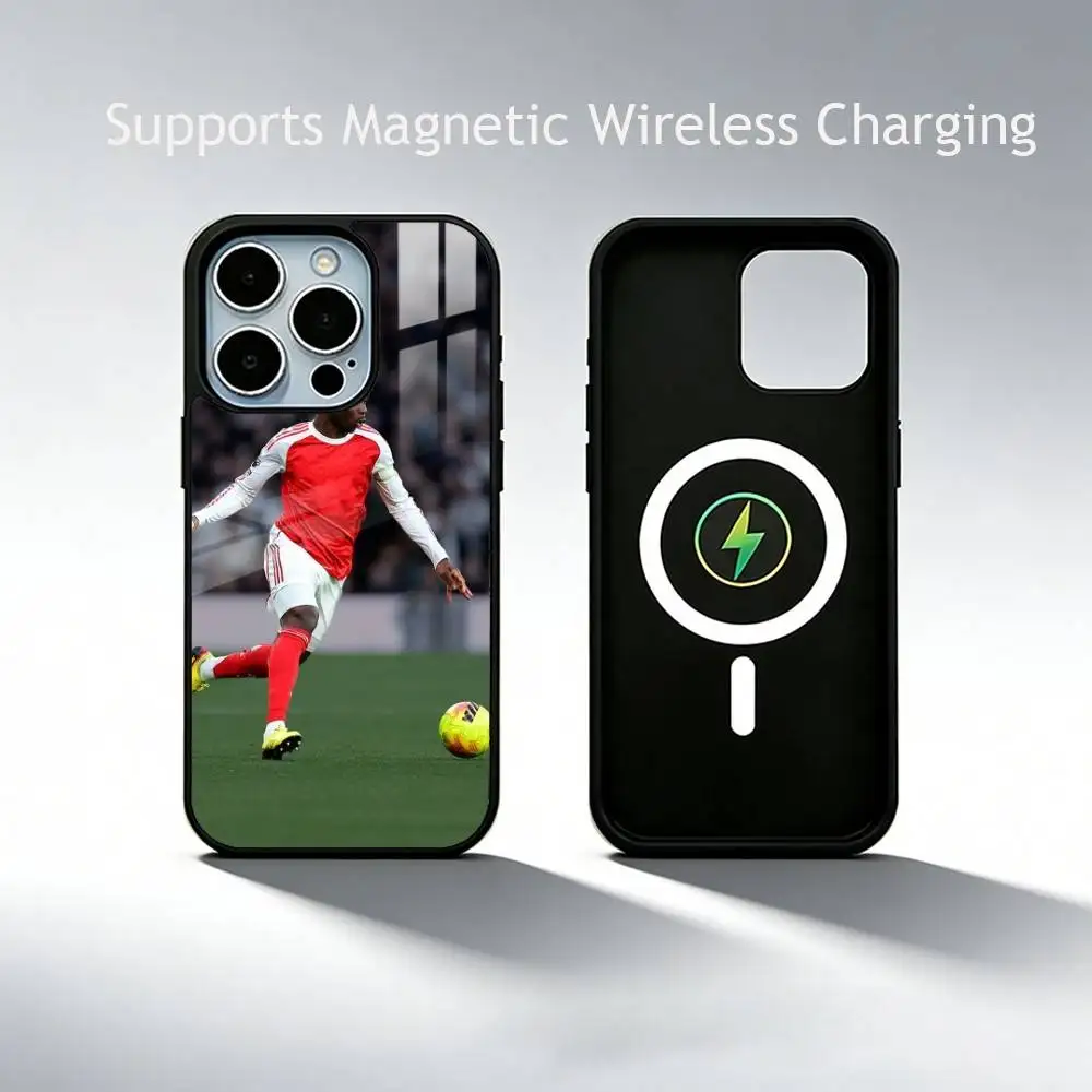 Фото Чехол для телефона Football B-Bukayo Saka bs7 для iPhone 17, 16, 15, 14, 13, 12, 11 Plus, Pro с поддержкой магнитной беспроводной зарядки №4