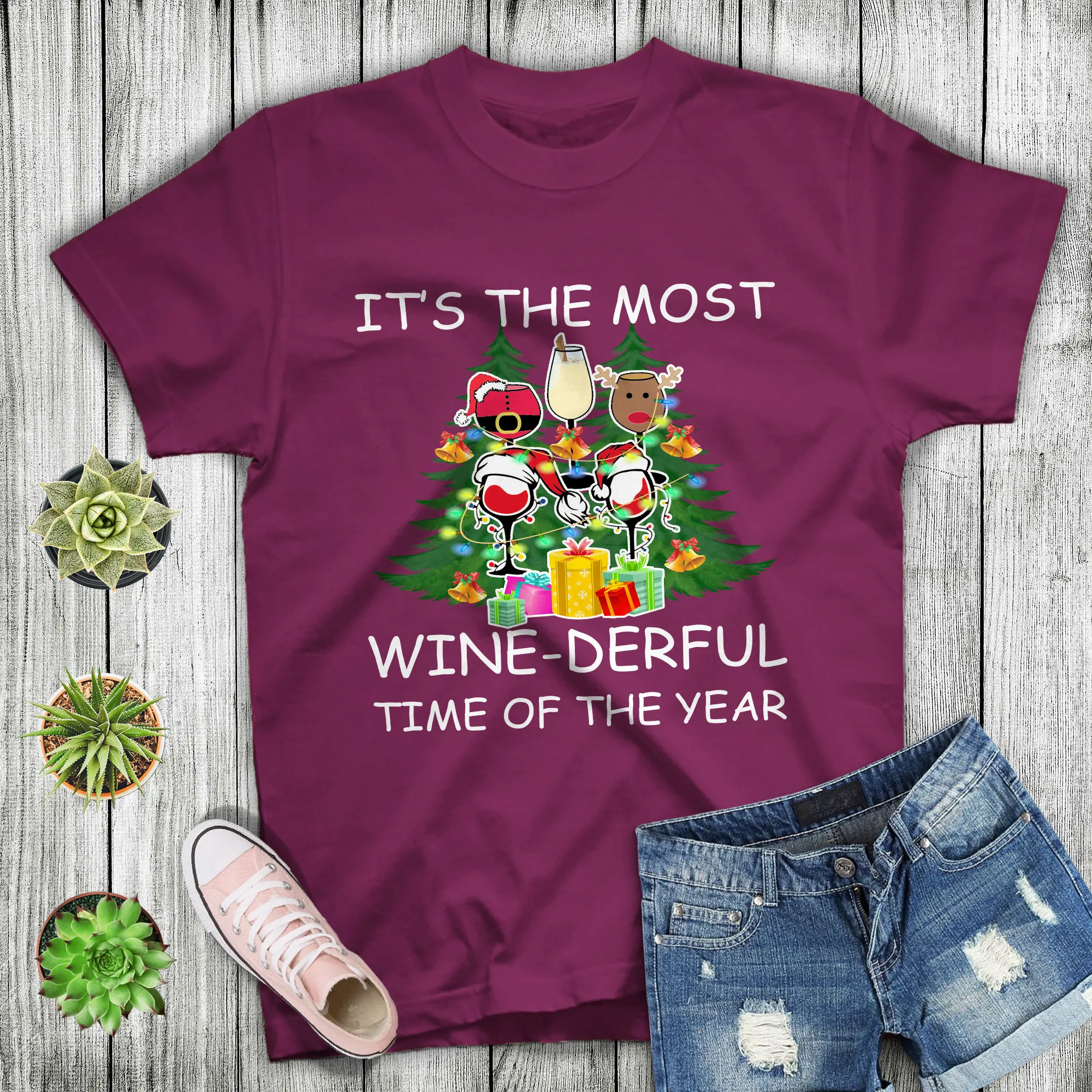 Рождественская футболка самая дерзкая во время года