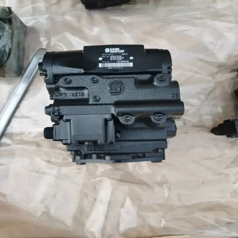 90L100 90L130 90R 90L055 Насос с наклонной шайбой и осевыми поршнями, с фиксированным рабочим объемом 90L130KA1CD8S3F1F03GBA353524 Насос высокого давления (art.: 3920dd33d37eb) - 3920dd33d37eb