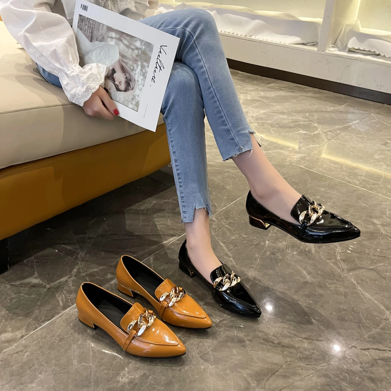 Spring New deep-mouth Korean version of a foot loafers metal buckle thick heels, casual women's small leather shoes