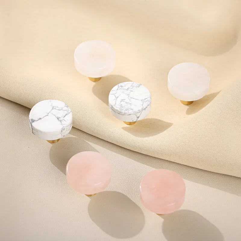 Винная ручка из натурального камня и латуни