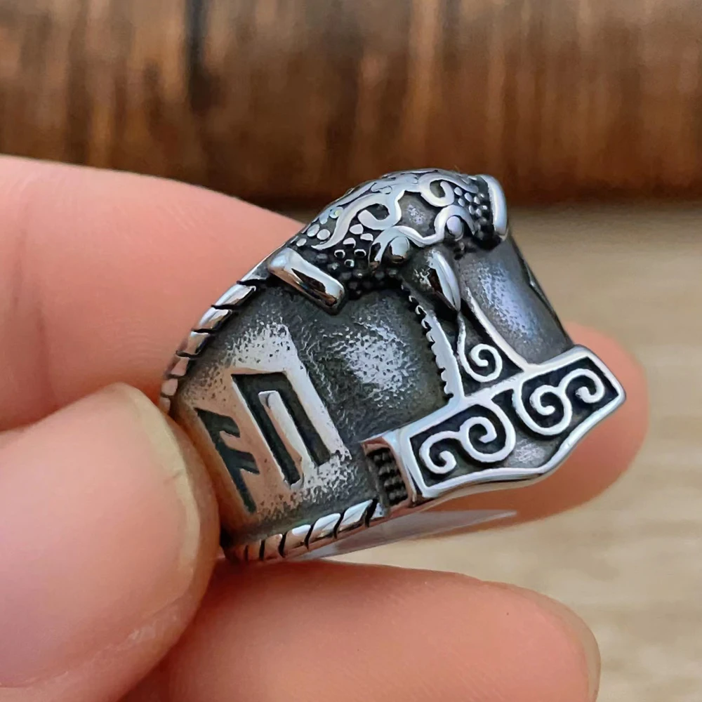 

Vintage Vikings Thor Hammer Ring Stainless Steel Nordic Odin Viking Rune Rings for Men Jewelry Biker Amulet Gift Wholesale