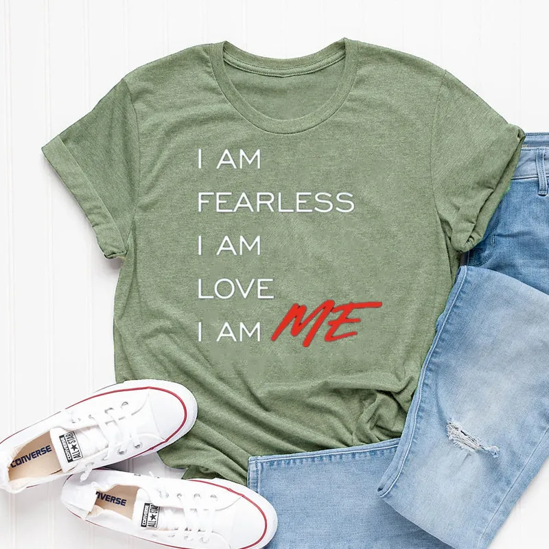 Женская рубашка из натурального хлопка с круглым вырезом и коротким рукавом