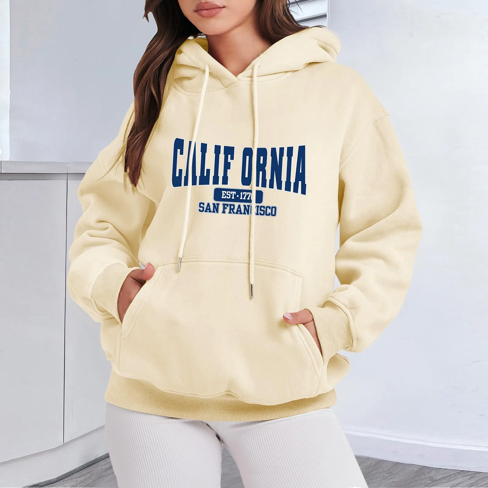 

Women Letter Graphic Hoodie Thermal Lined Sweatshirt Long-Sleeve Loose Hooded Pullover Comfy Casual Streetwear Sweatshirt Autumn