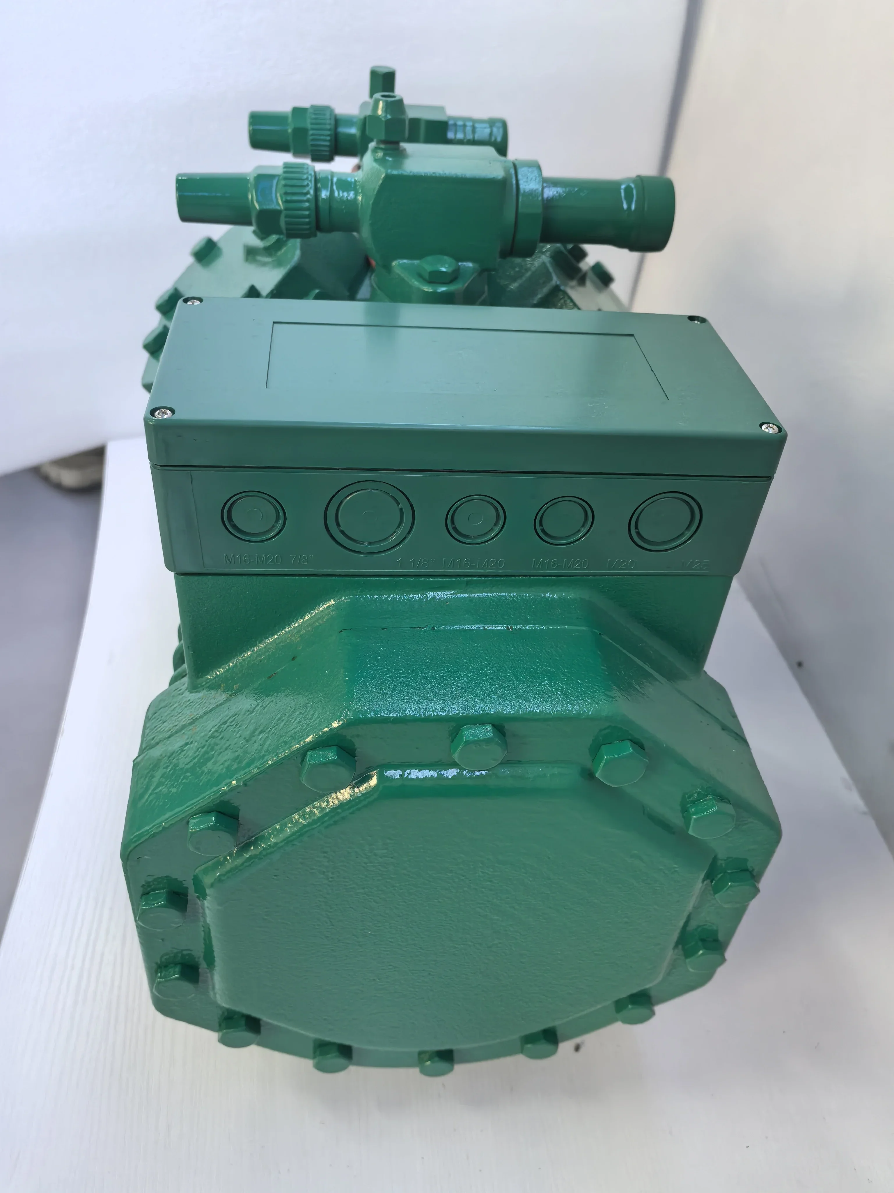 Горячая продажа 8 л.с. Bitzer полугерметичный компрессор кондиционера BFBV8HP 41.3