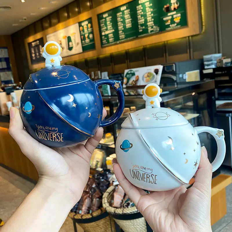 

Creative Cartoon Astronaut Planet Cup Home Breakfast Mug Cute Ceramic Oatmeal Coffee Cup with Lid Spoon Couple Gift Decoration